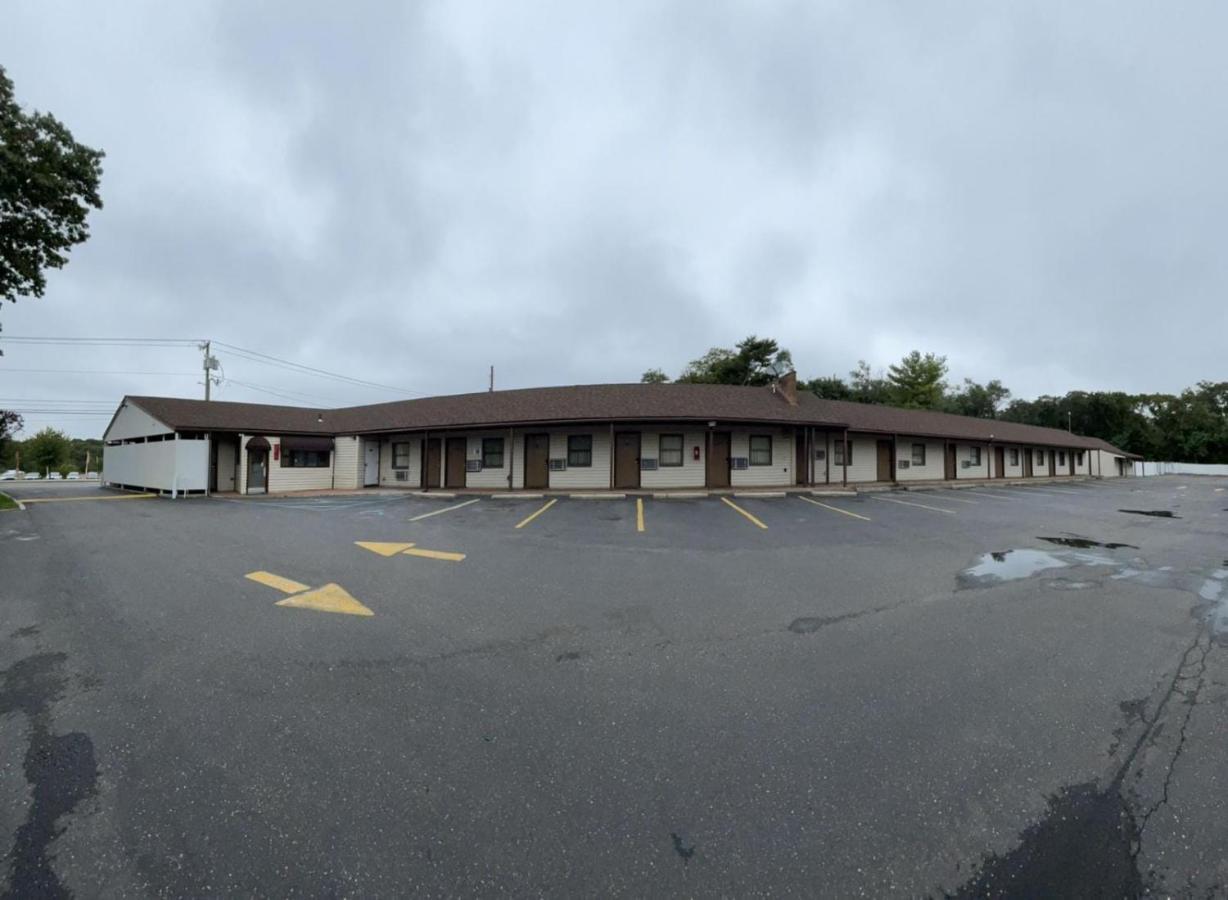 112 Motel Medford Exterior photo